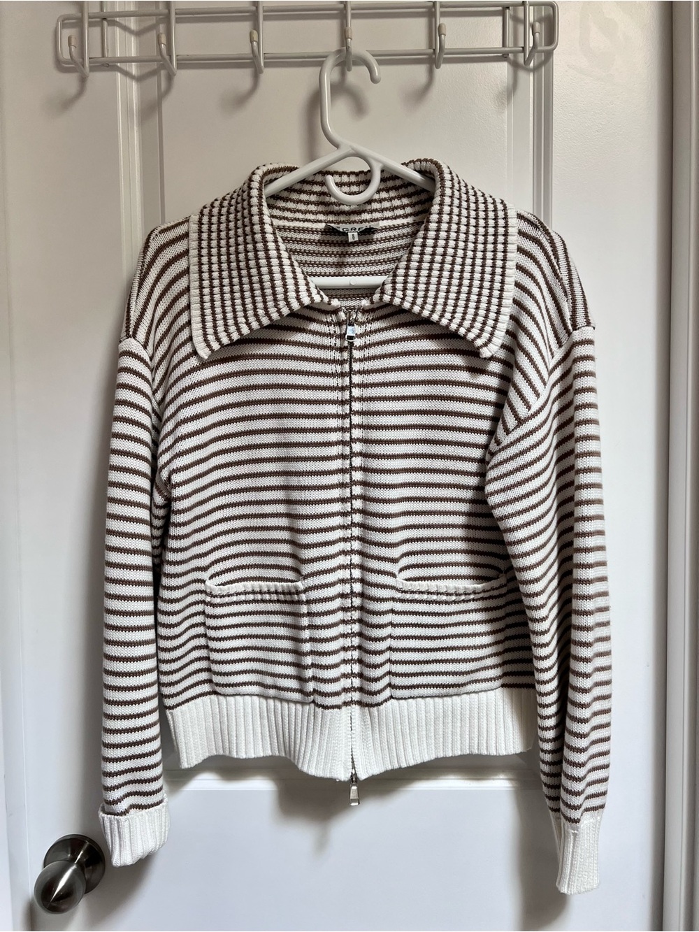 The Greii Striped Knit Zip-Up Sweater - White & Tan